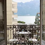 J5 Helvetie & La Brasserie Ξενοδοχείο 3*