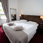 J5 Helvetie & La Brasserie Hotel 3*
