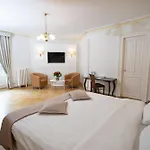 Ξενοδοχείο J5 Helvetie & La Brasserie 3*
