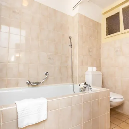 J5 Helvetie&la Brasserie Montreux