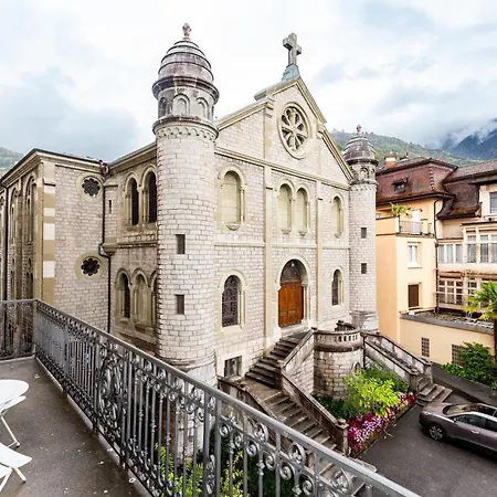 J5 Helvetie & La Brasserie Hotel Montreux