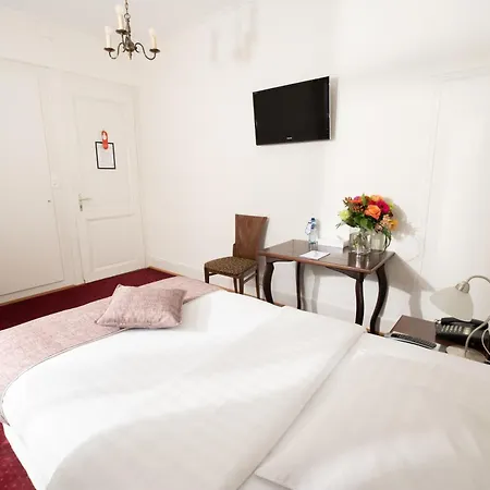 Hotel J5 Helvetie & La Brasserie Montreux