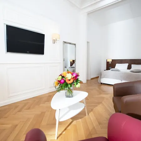 J5 Helvetie & La Brasserie