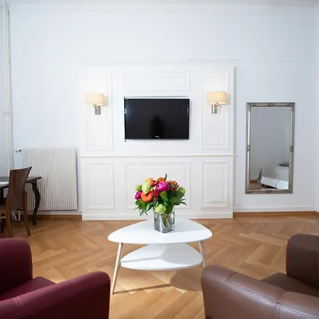 J5 Helvetie & La Brasserie Hotel 3*