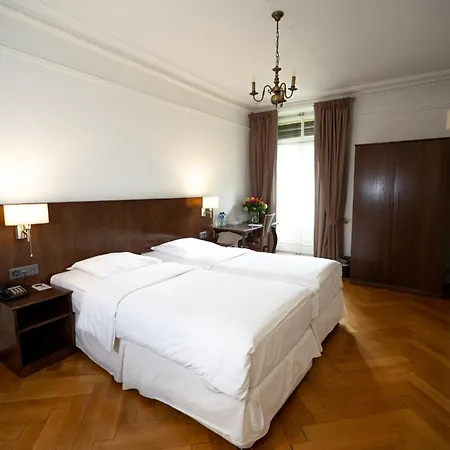 J5 Helvetie&la Brasserie Hotel Montreux