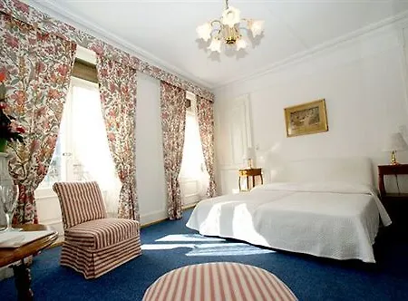 J5 Helvetie & La Brasserie Otel Montrö