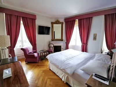 Otel J5 Helvetie & La Brasserie Montrö