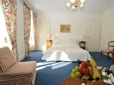 Otel J5 Helvetie & La Brasserie Montrö