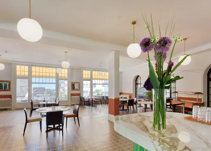 Szálloda J5 Helvetie & La Brasserie