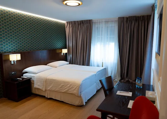 J5 Helvetie & La Brasserie 3* Montreux