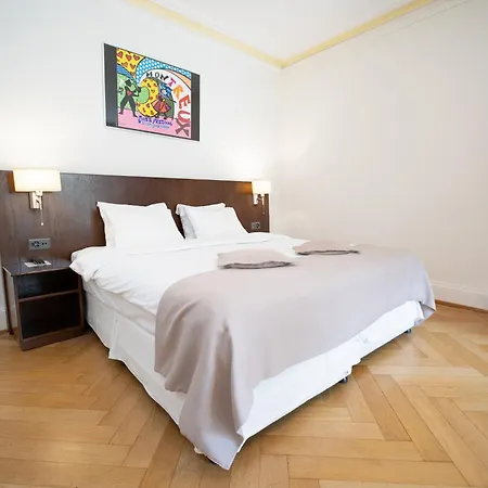 Helvetie Hotel