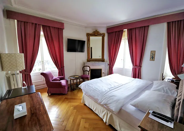 Отель J5 Helvetie & La Brasserie Монтрё