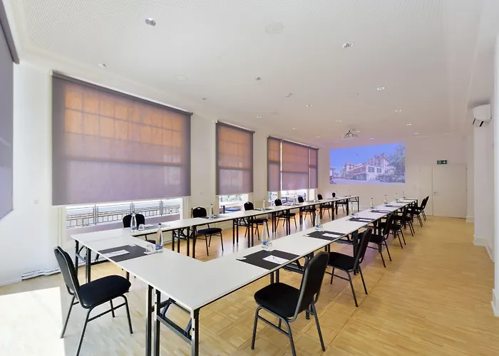 J5 Helvetie & La Brasserie Hotel Montreux