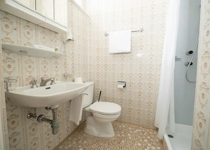 J5 Helvetie & La Brasserie Hotel