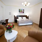 Hotel J5 Helvetie & La Brasserie Montreux
