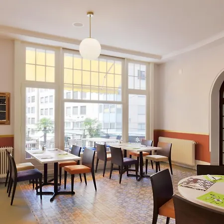 Ξενοδοχείο J5 Helvetie & La Brasserie