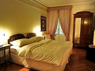 J5 Helvetie & La Brasserie Μοντρέ