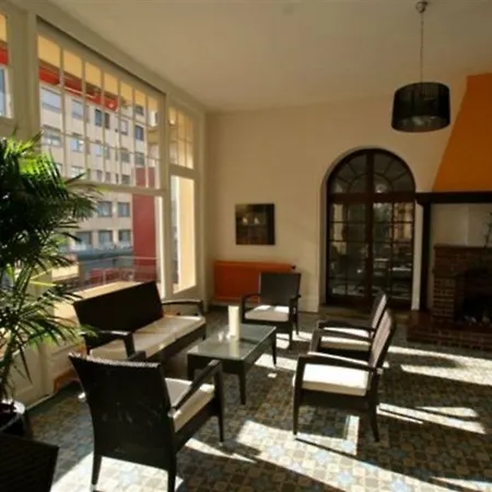 J5 Helvetie & La Brasserie 3* Μοντρέ