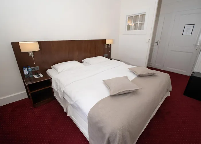 J5 Helvetie&la Brasserie Hotel 3*